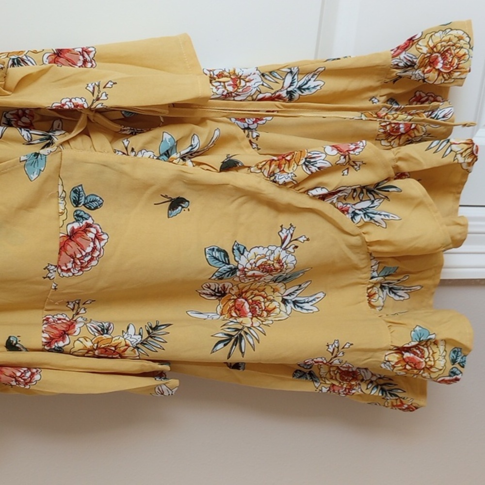 R+J GOLD DRESS - Picture 3 of 11